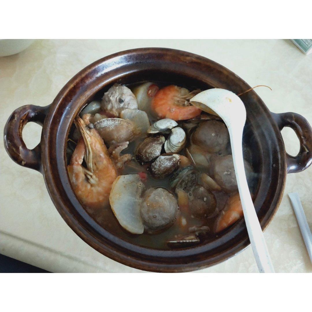 香辣海鲜锅