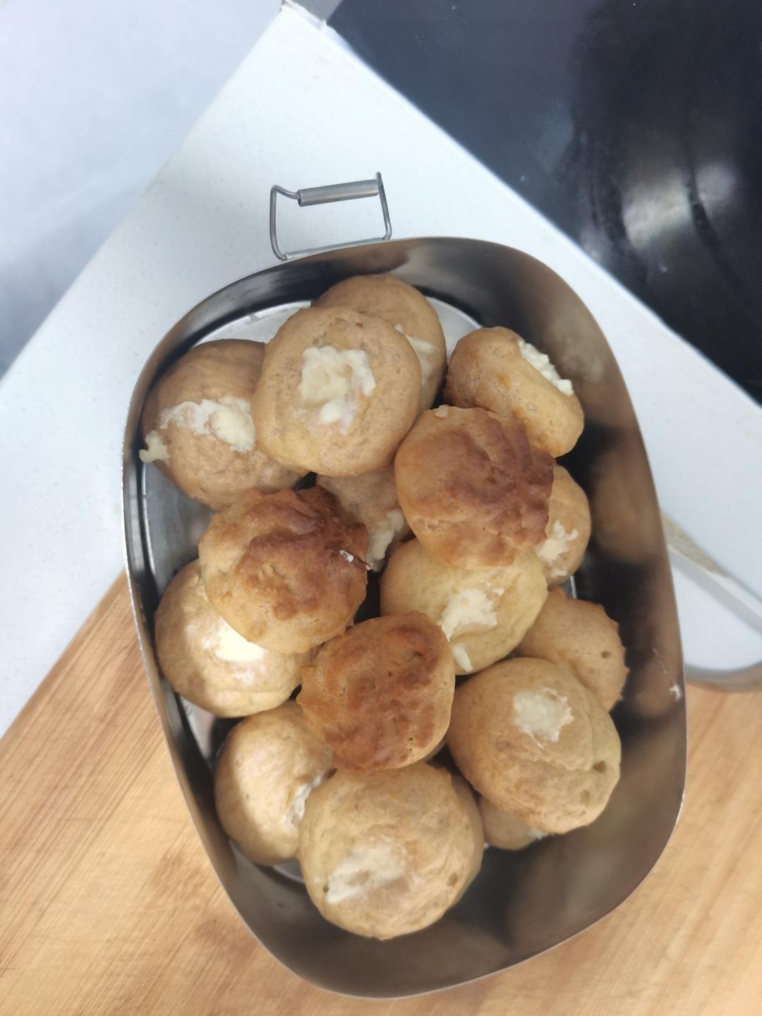 简单易成功的奶油小泡芙做法