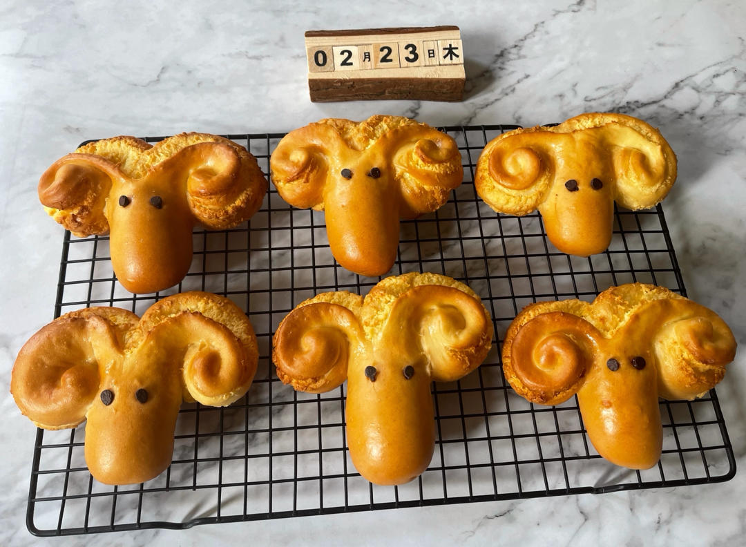 羊羊羊 🐏 椰蓉小面包、一次就成功‼️