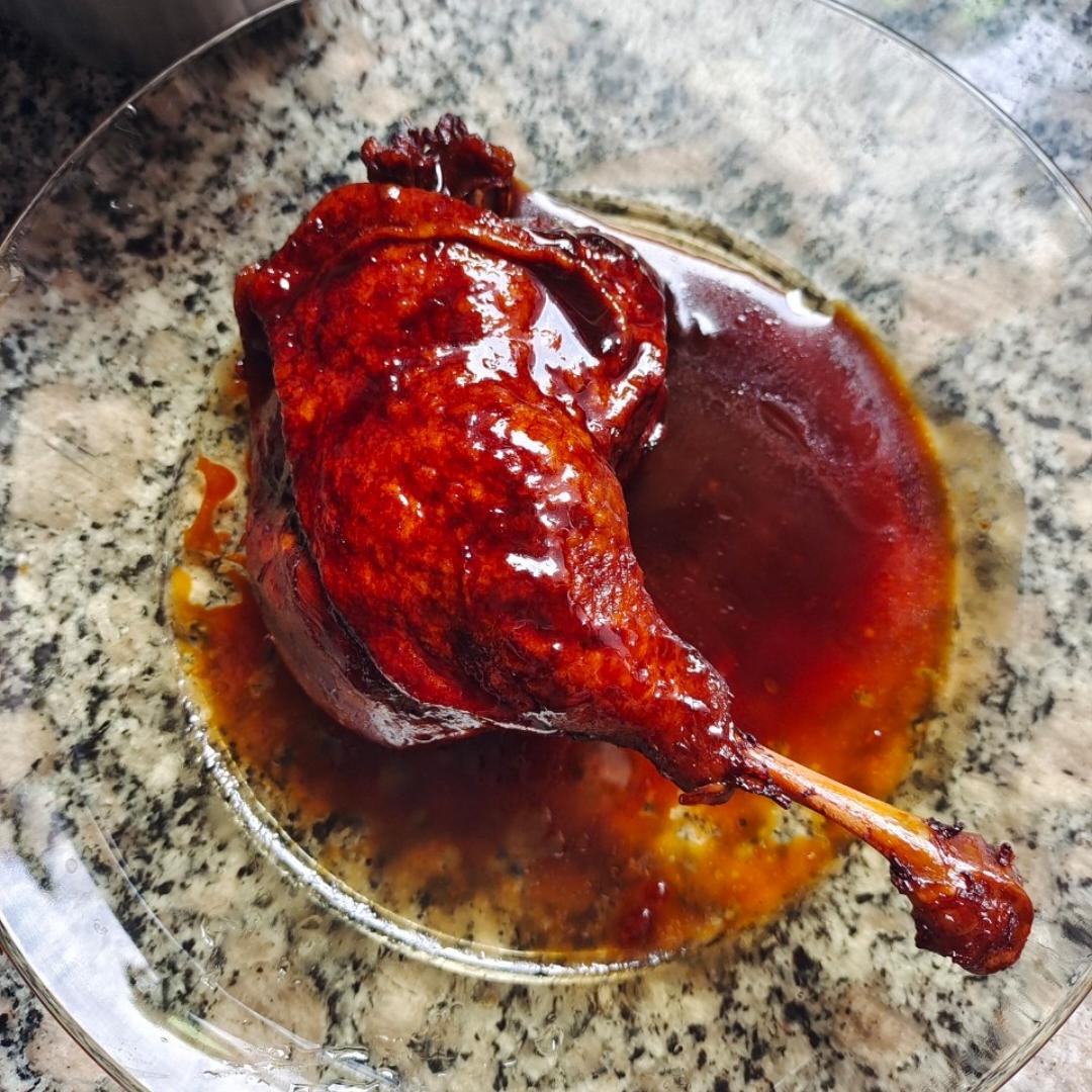 秘制酱鸭腿