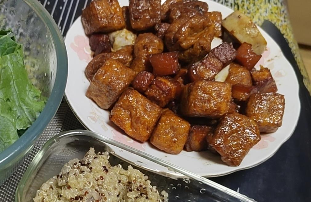 红烧肉油豆腐