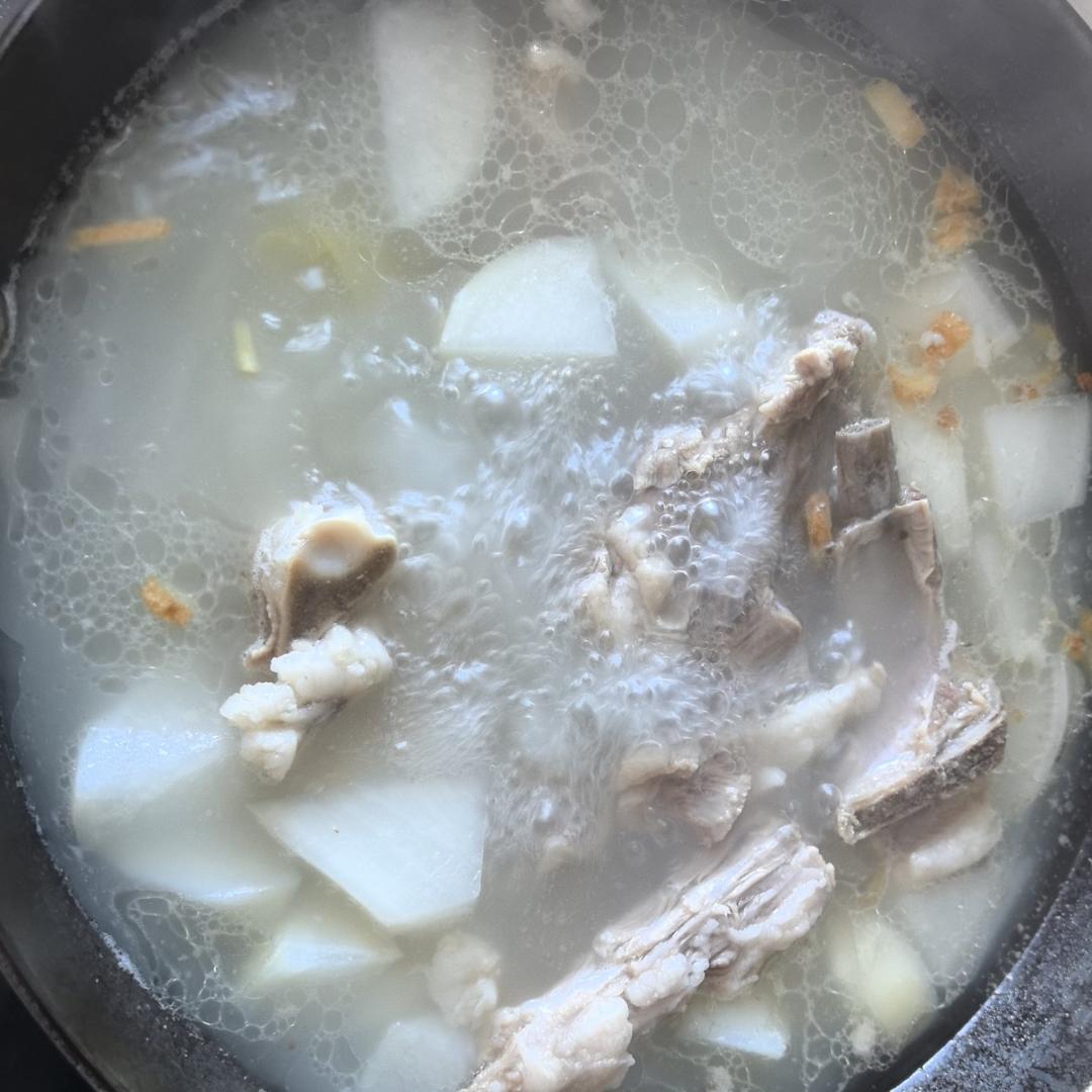 羊肉汤(炖萝卜)