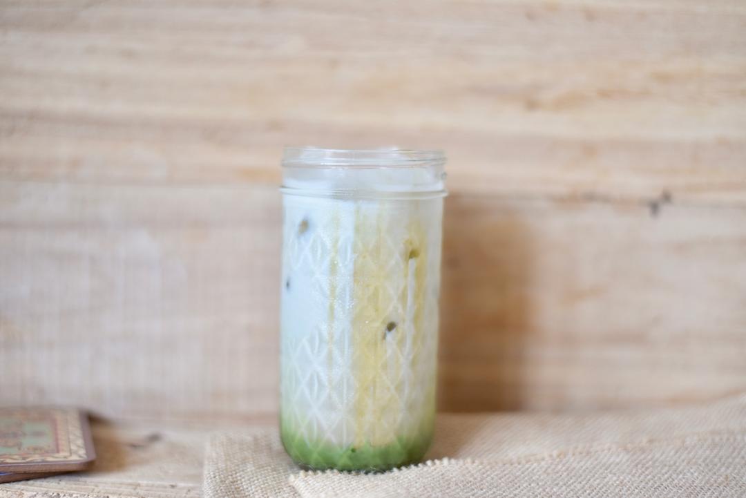 黑糖蜜黄豆粉抹茶拿铁