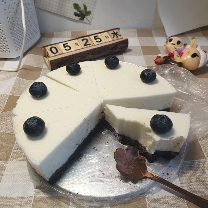 极简风酸奶慕斯