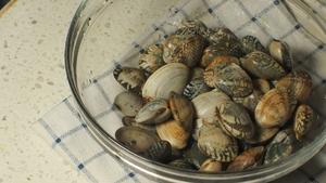 冬瓜蛤蜊荞麦面 夏日消暑的做法 步骤1
