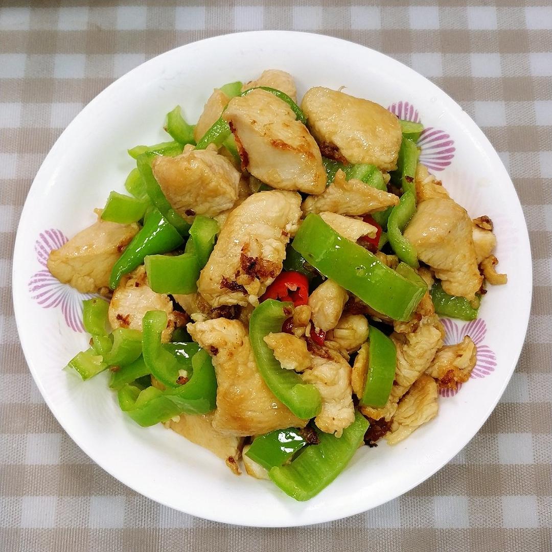 青椒炒鸡腿肉（大厨级别）
