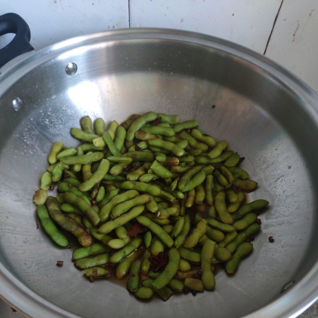 煮毛豆—不会变色版