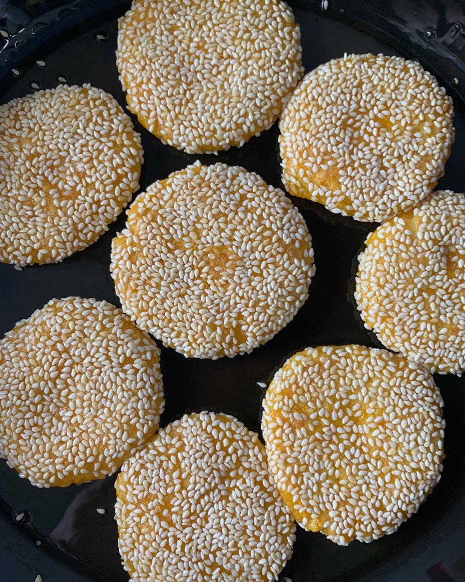 “南瓜芝麻球”聚餐必做小点心