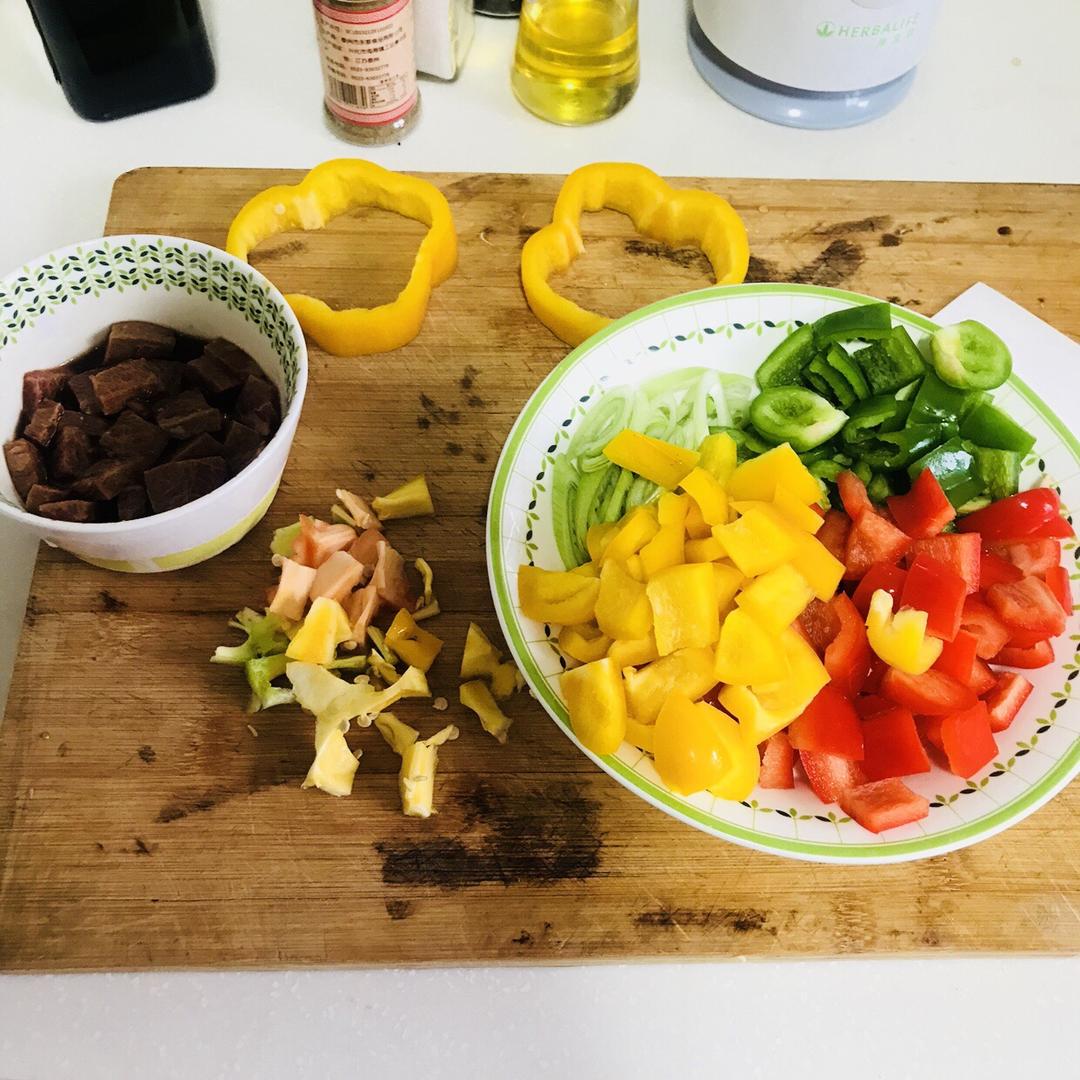 彩椒牛肉粒
