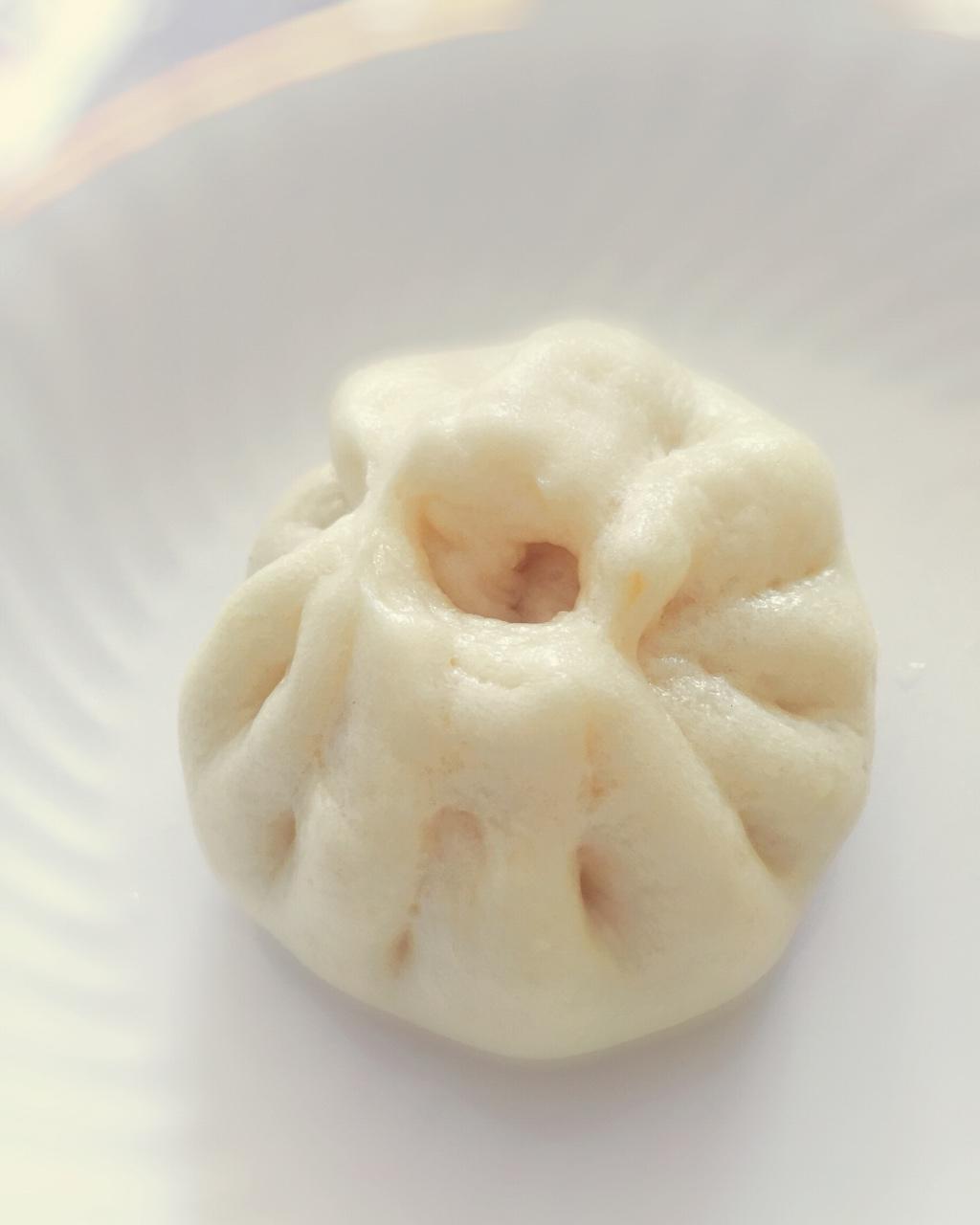 卤肉包