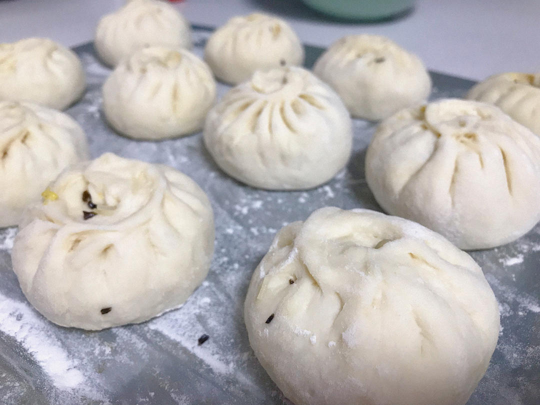 胡萝卜木耳鸡蛋素包子