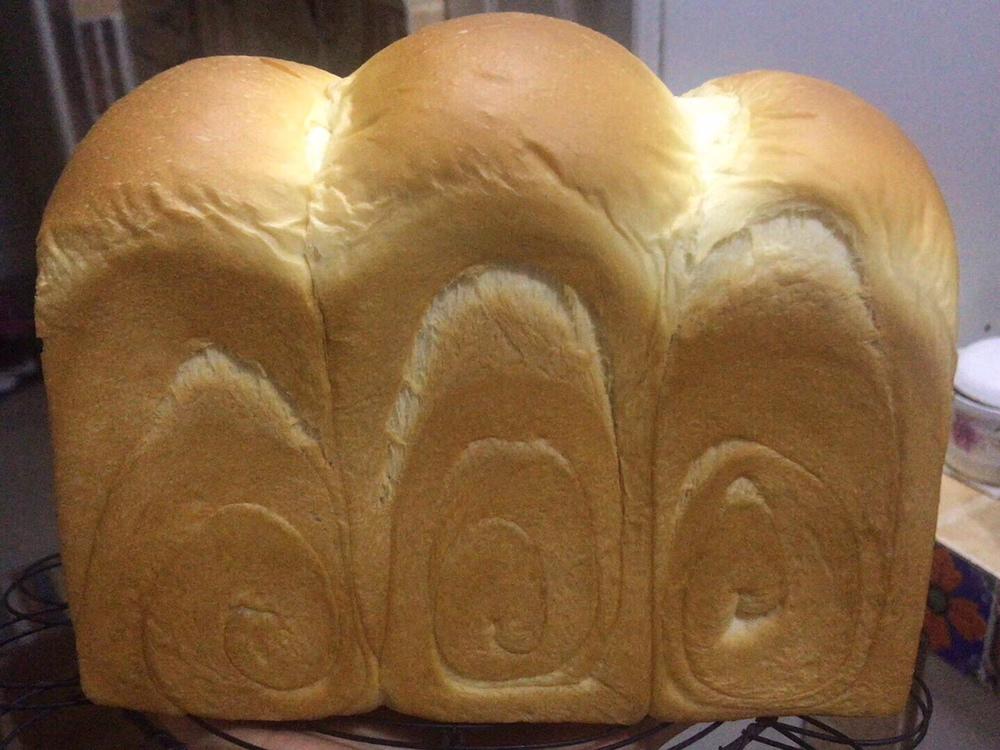 吐司，奶香手撕面包，超级香浓