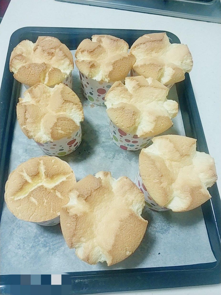 原味戚风纸杯蛋糕（烤箱做纸杯蛋糕）