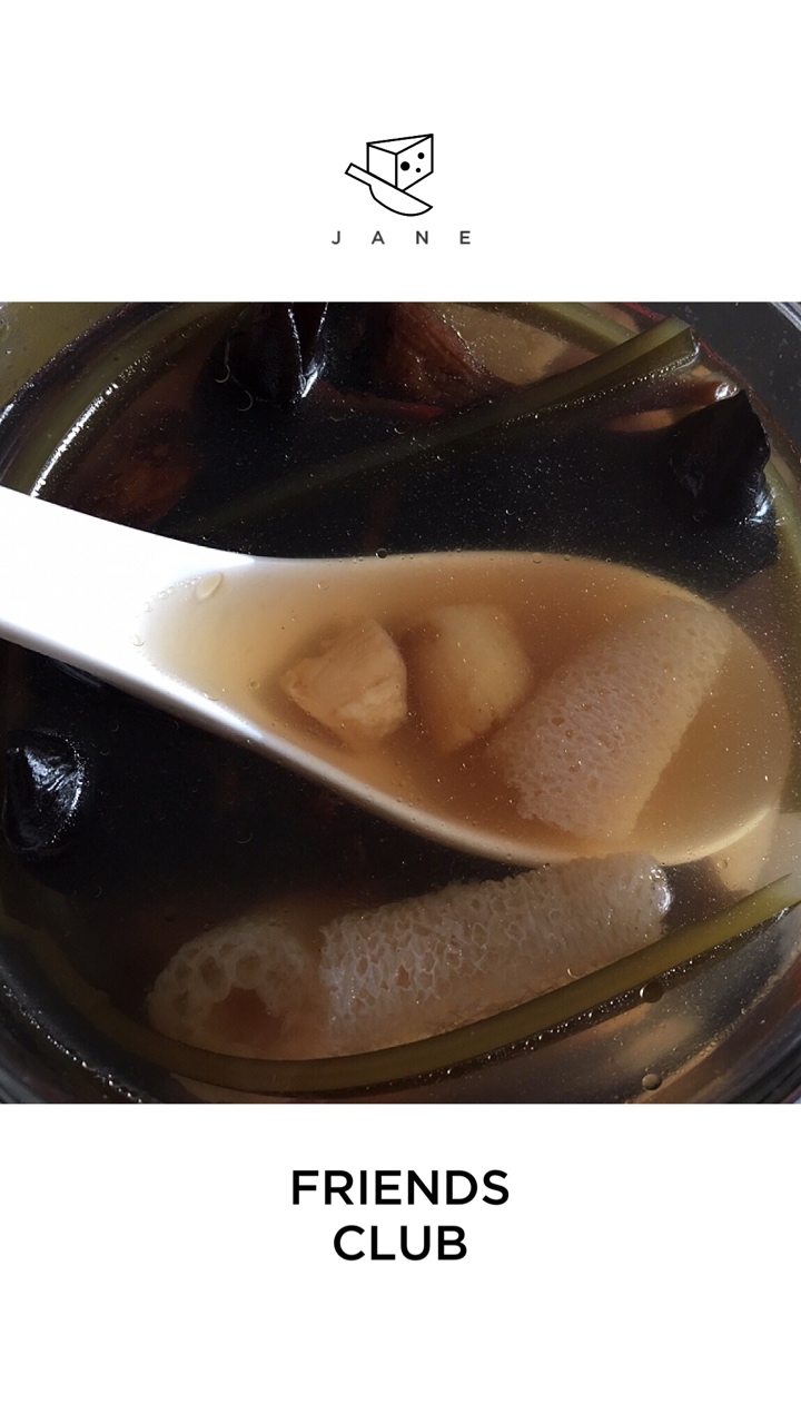 海带瑶柱竹荪汤