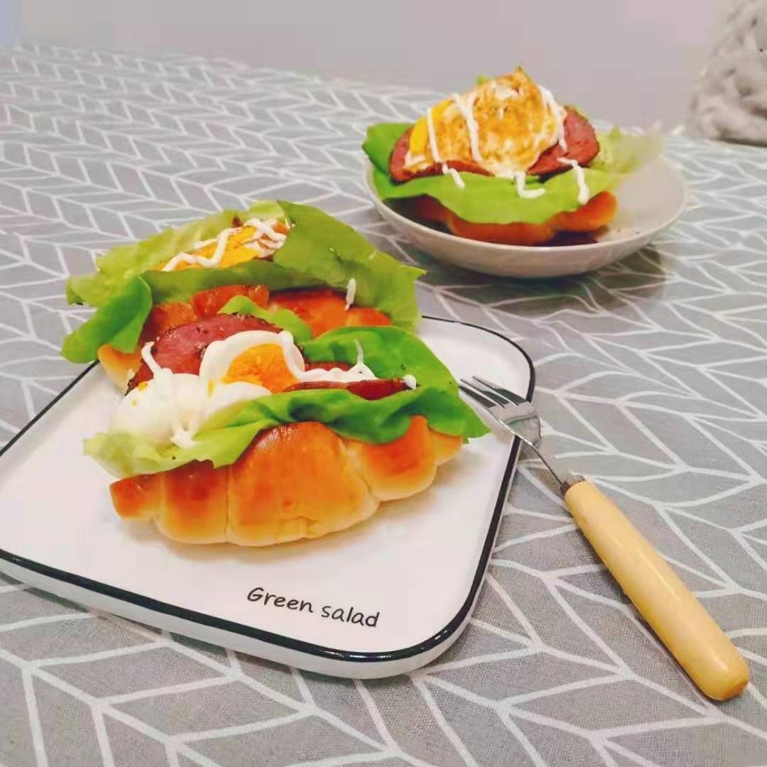 黄油面包卷