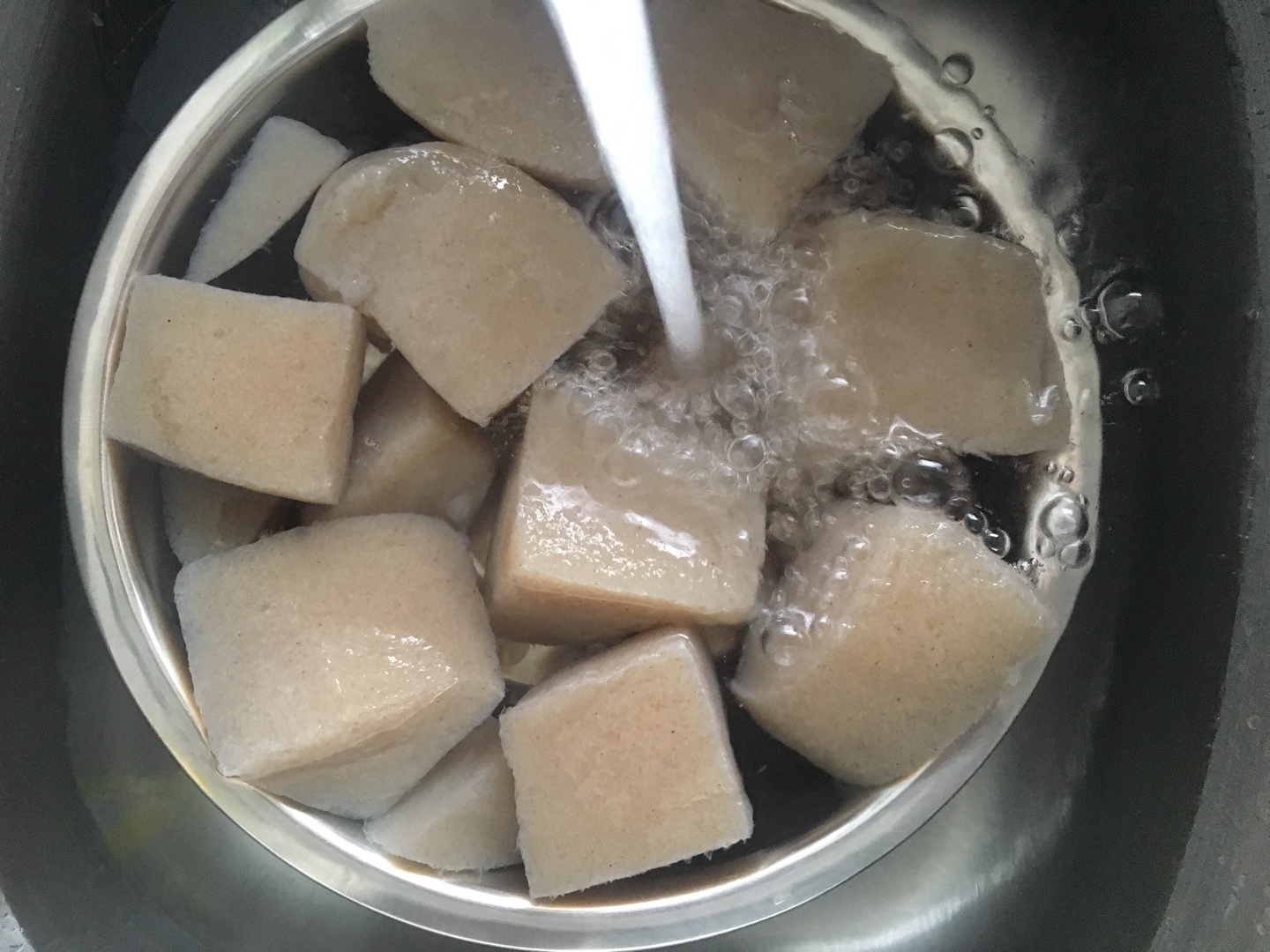 自制魔芋豆腐
——零热量的减肥食品的做法 步骤6