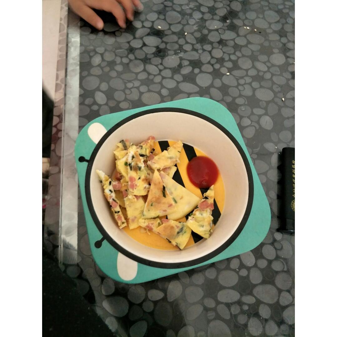 火腿肠葱花鸡蛋饼