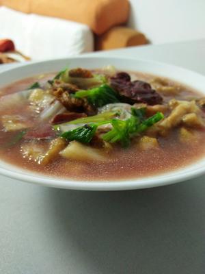 红菇肉片汤的做法 步骤1