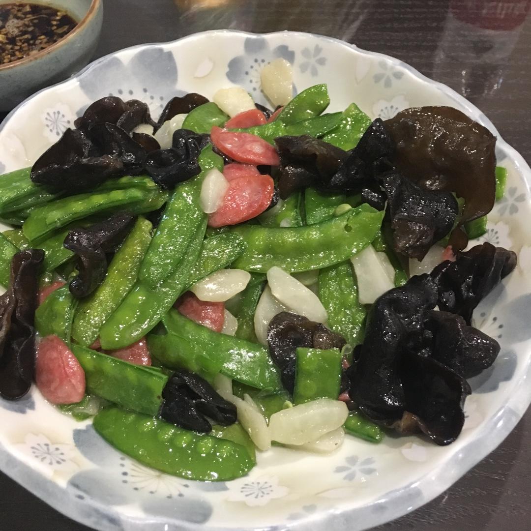 马蹄荷兰豆炒木耳