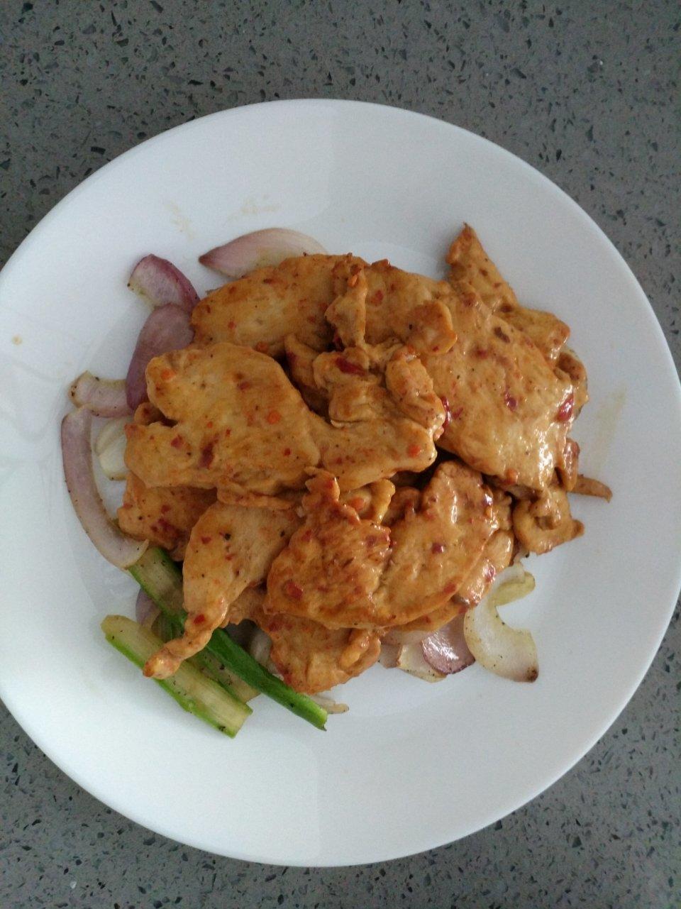 蚝油煎鸡胸肉（真的只要腌了就炒鸡嫩！（新增微波式