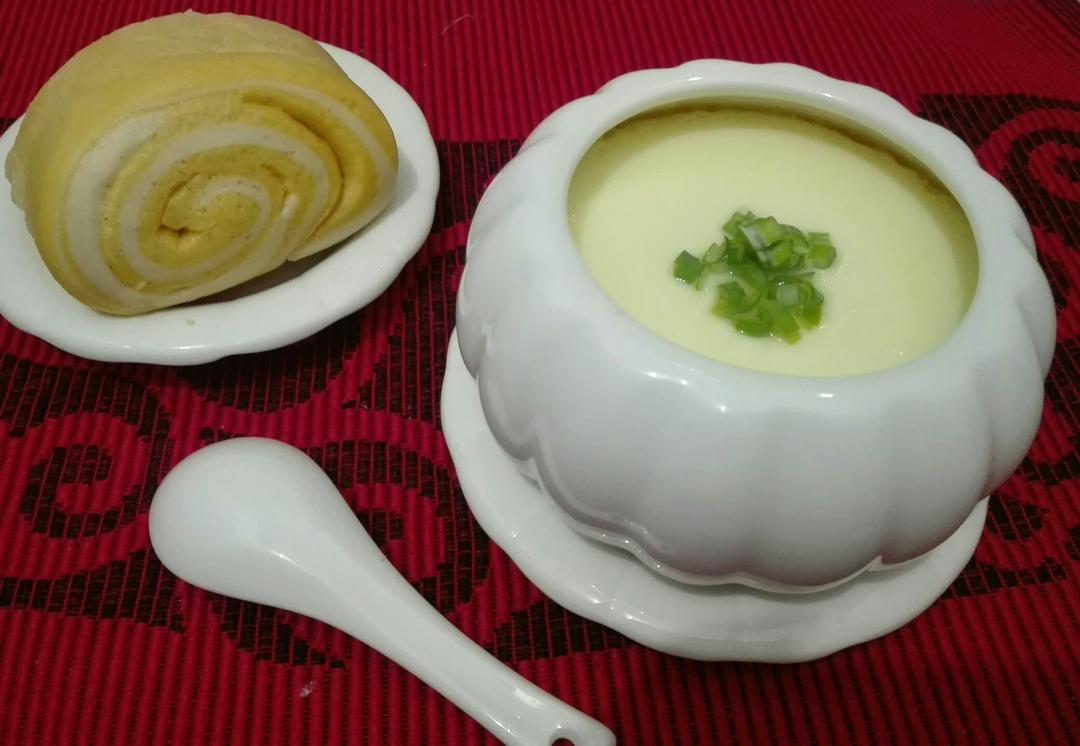 短发与太阳花做的牙疼恢复期软食炖盅蒸蛋