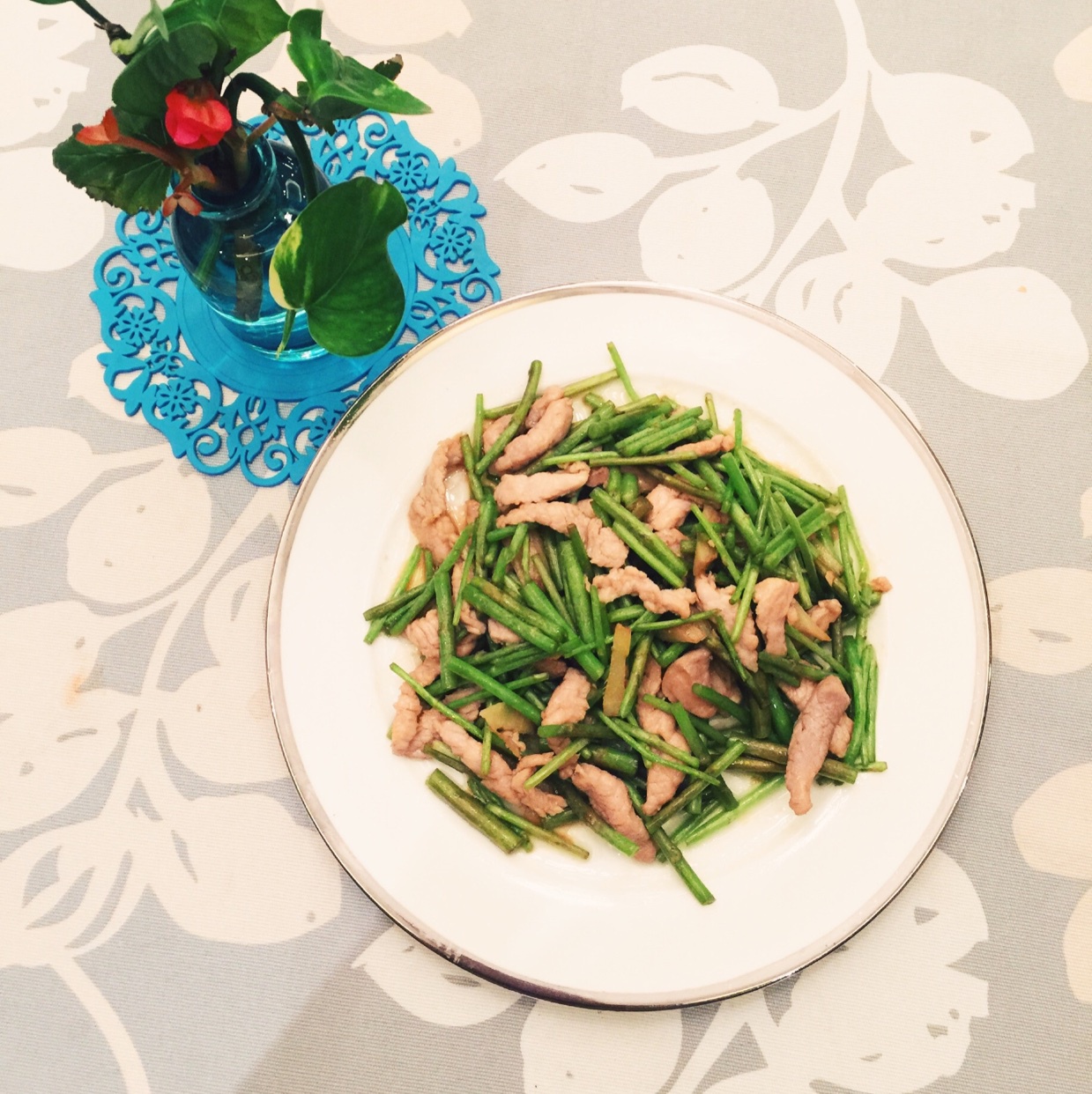 芦蒿炒肉丝