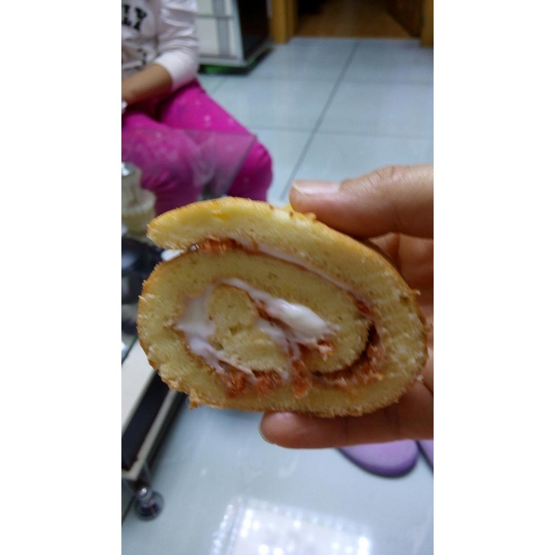 肉松戚风蛋糕卷