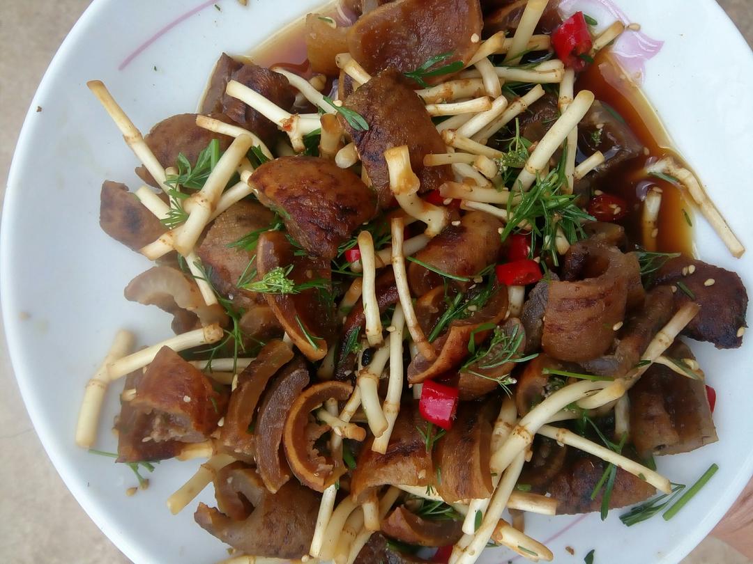 凉拌猪皮的做法