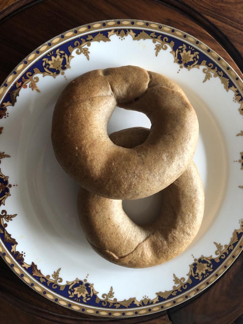 黑芝麻全麦贝果（不用揉出手套膜的快手做法）