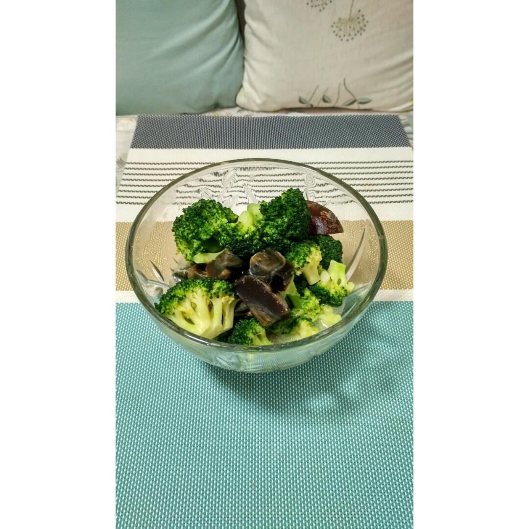 上汤皮蛋西兰花