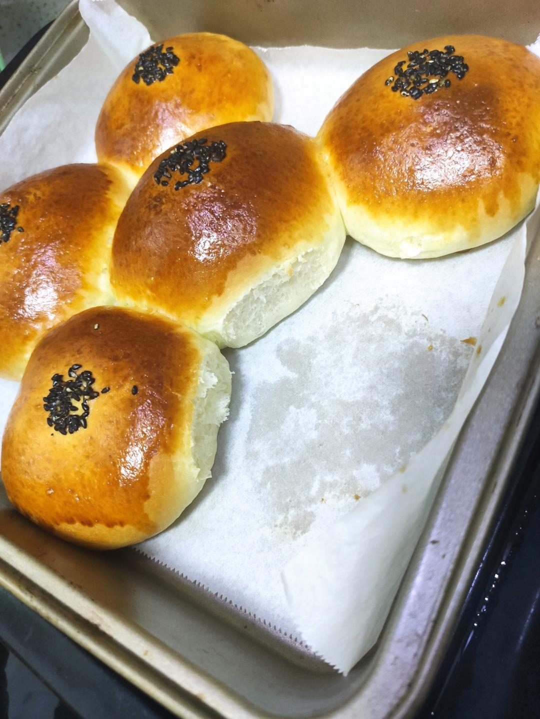 手揉面包详细贴:红豆面包