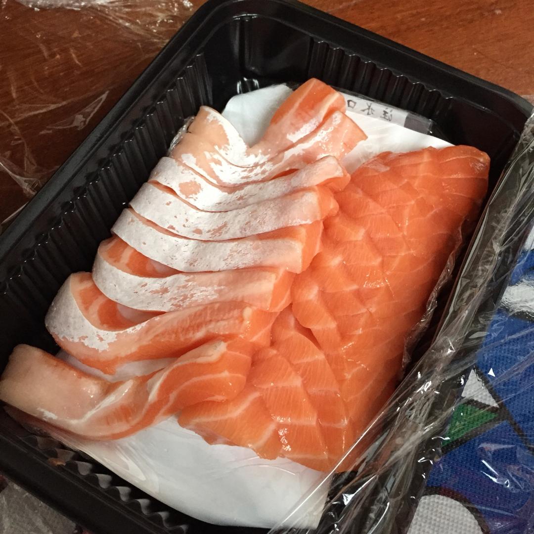 jiayyy-做的刺身三文鱼