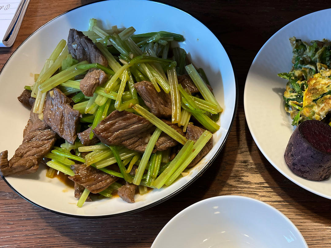 ㊙️家常菜‼️芹菜小炒牛肉‼️牛肉超级嫩滑哟