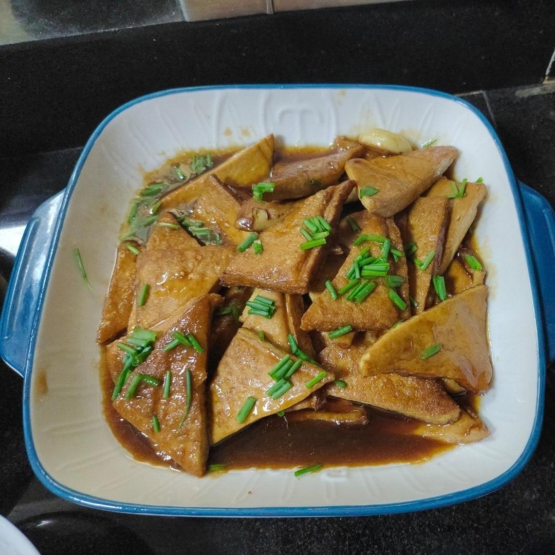 焖汁豆腐干
