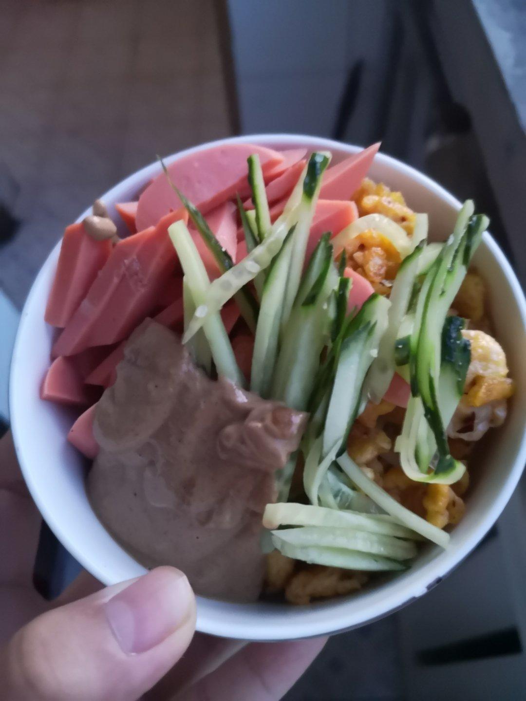 芝麻酱拌面，超好吃的凉面
