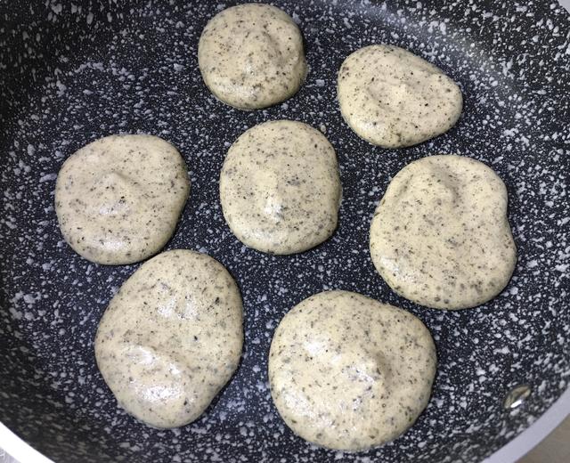 婴儿辅食之紫菜芝麻松饼的做法