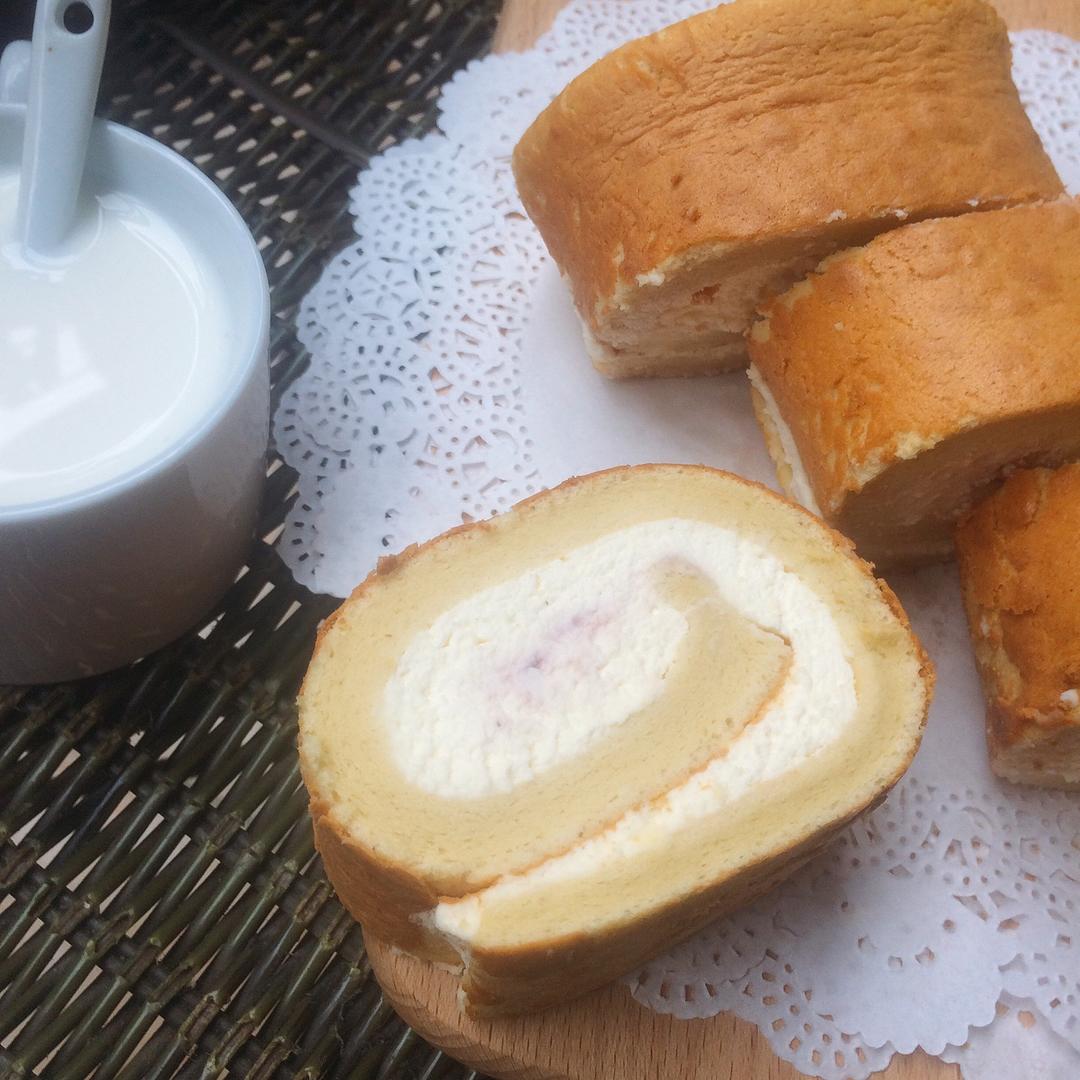 《Tinrry下午茶》教你做基础原味蛋糕卷
