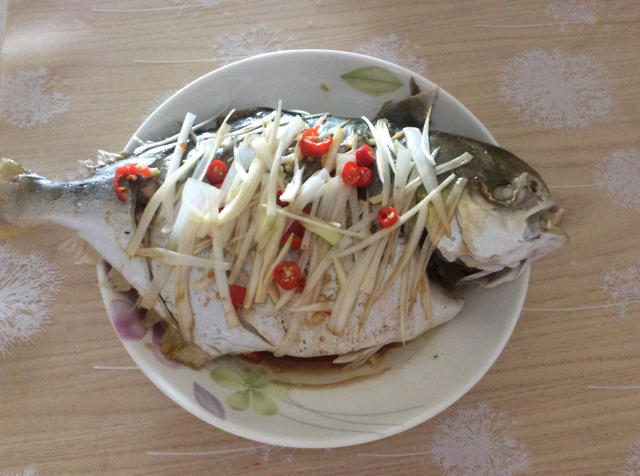 清蒸鲳鱼