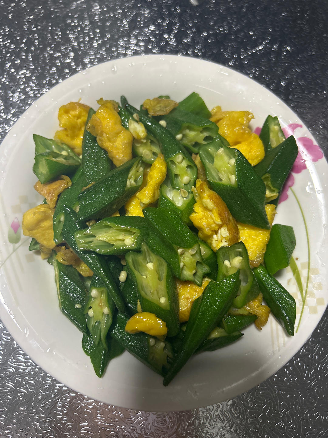 秋葵炒鸡蛋