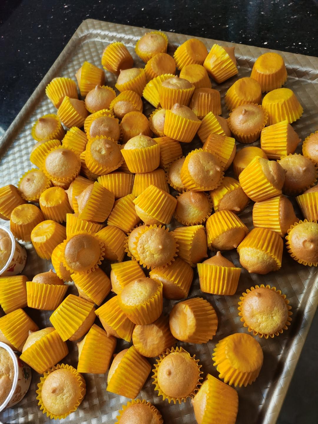 一口一个的南瓜小蛋糕｜无油无奶无水配方