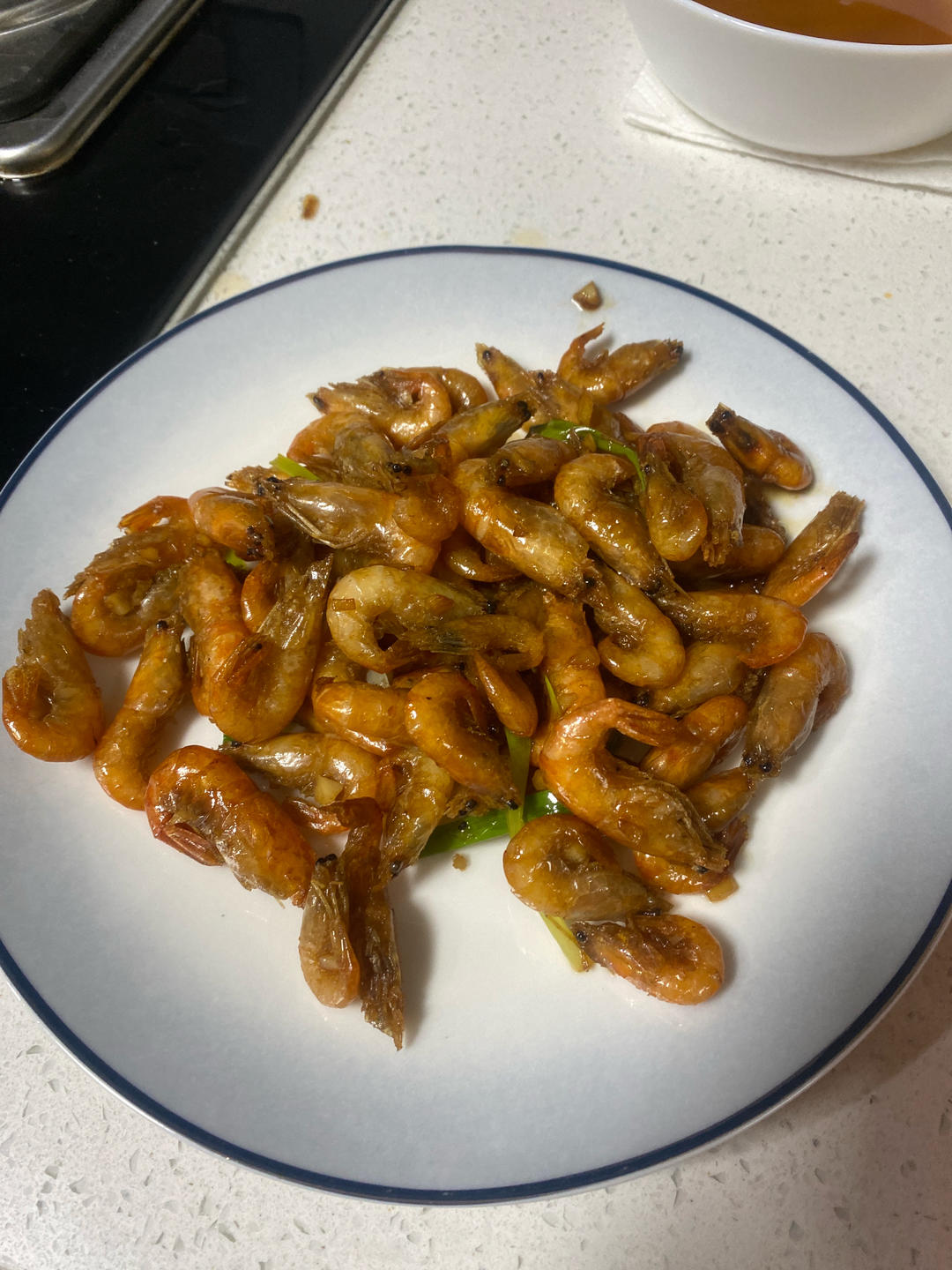 【油爆虾】