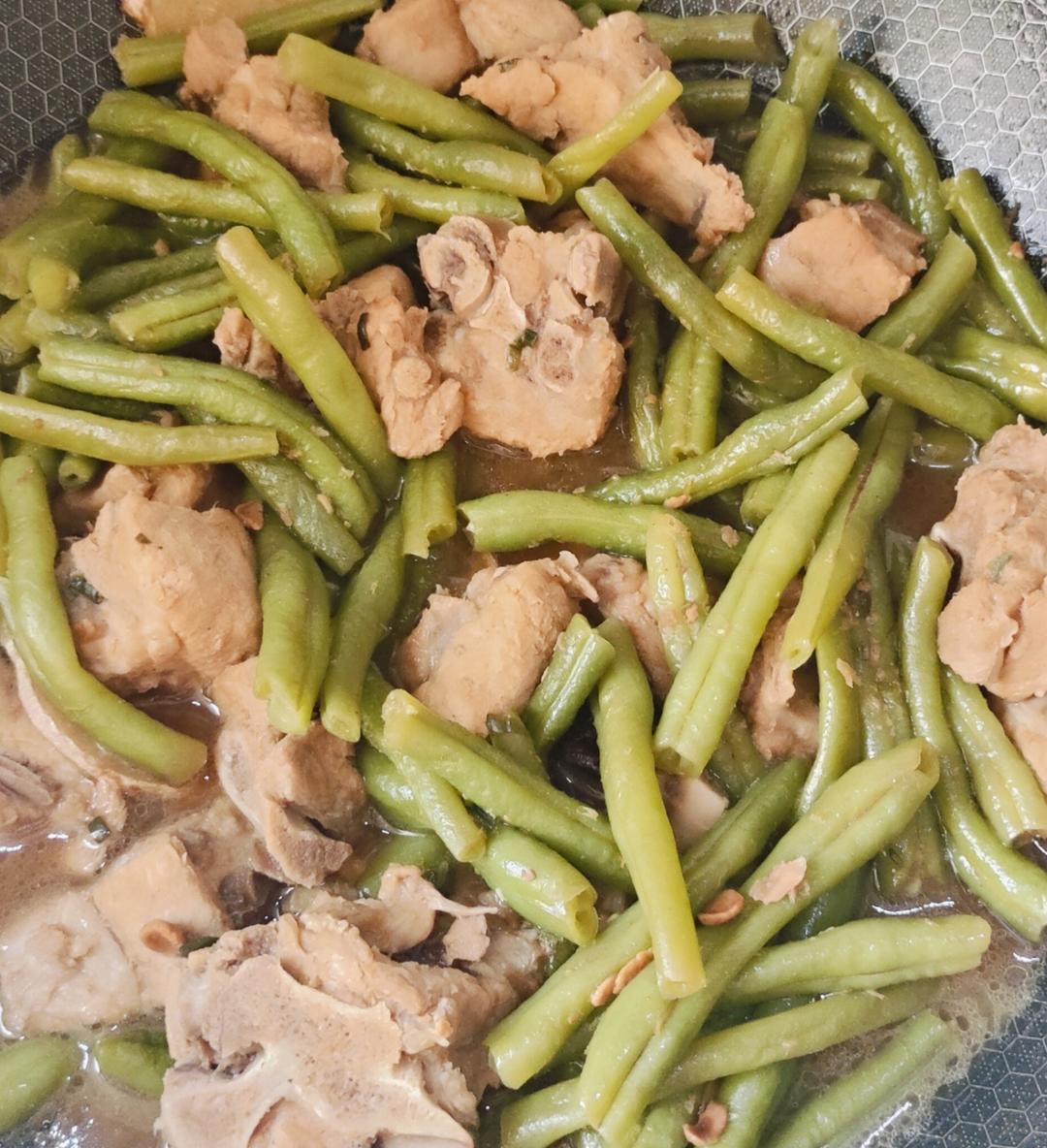 东北豆角炖肉片