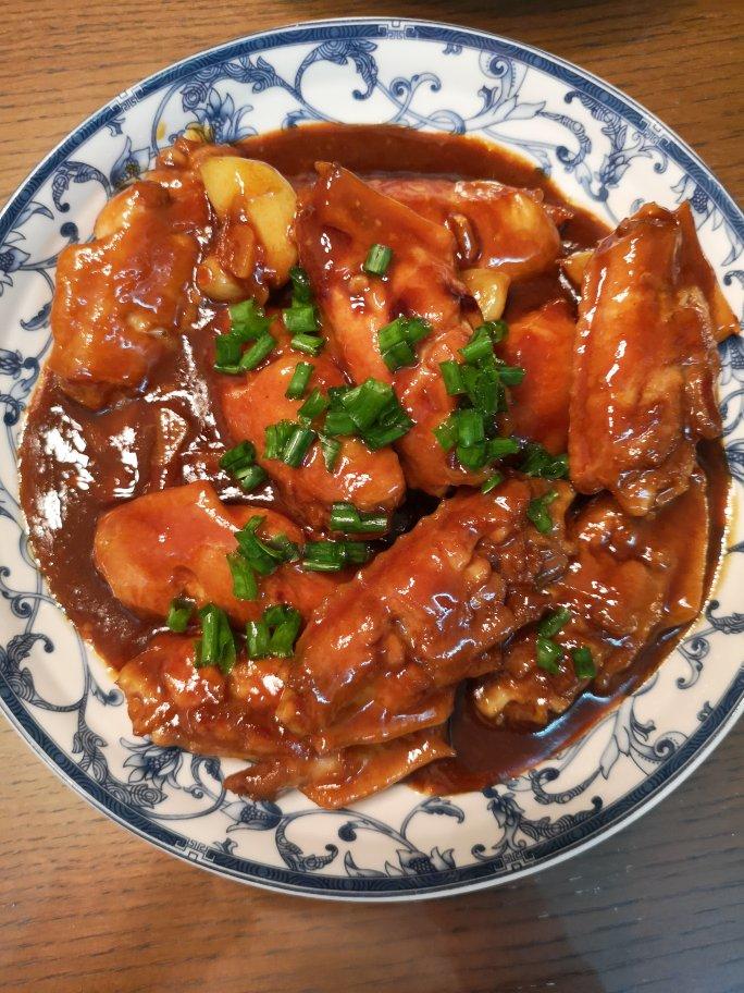 蒜香蚝油鸡翅中