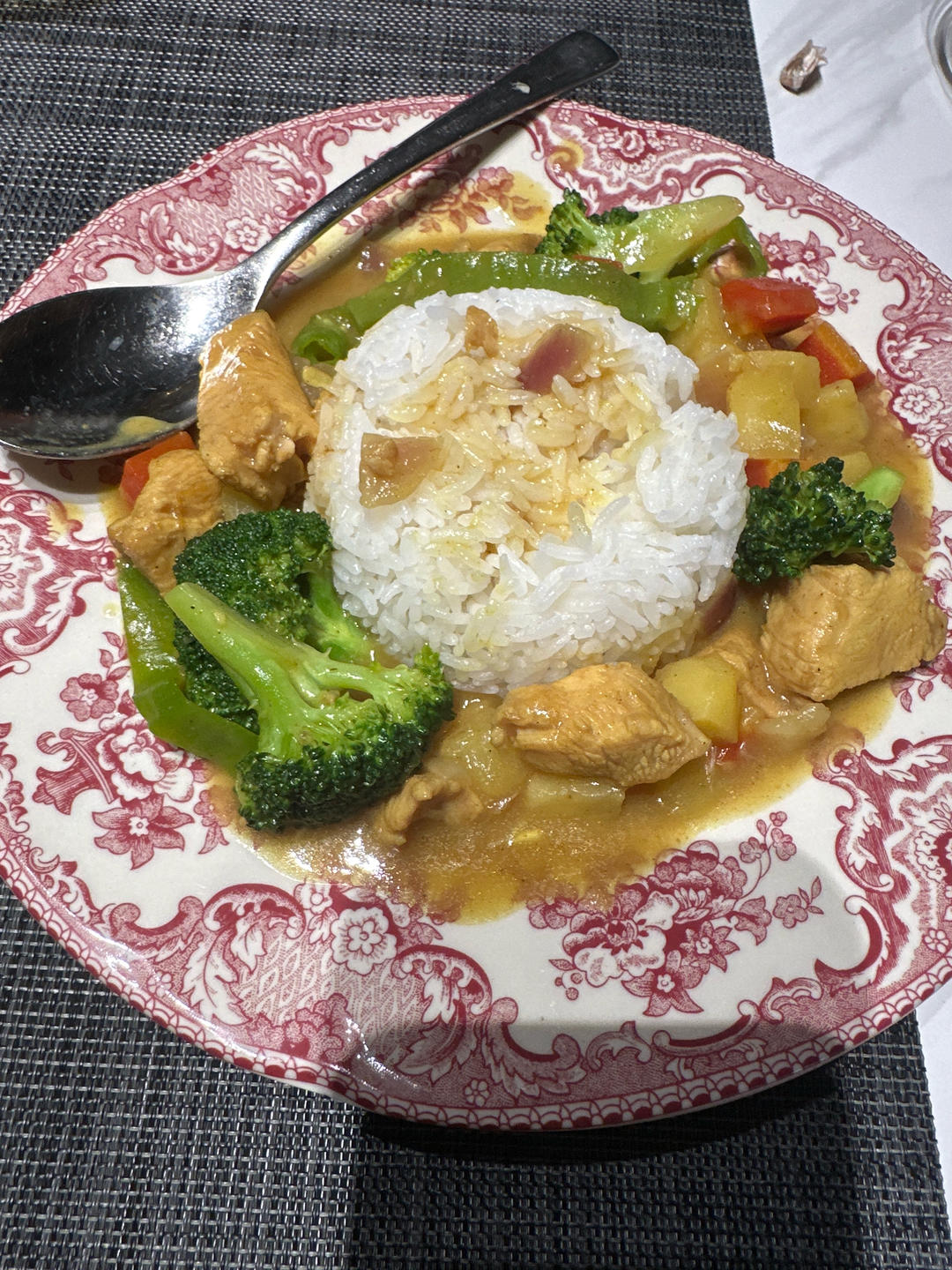 日式咖喱鸡肉饭（超浓郁）