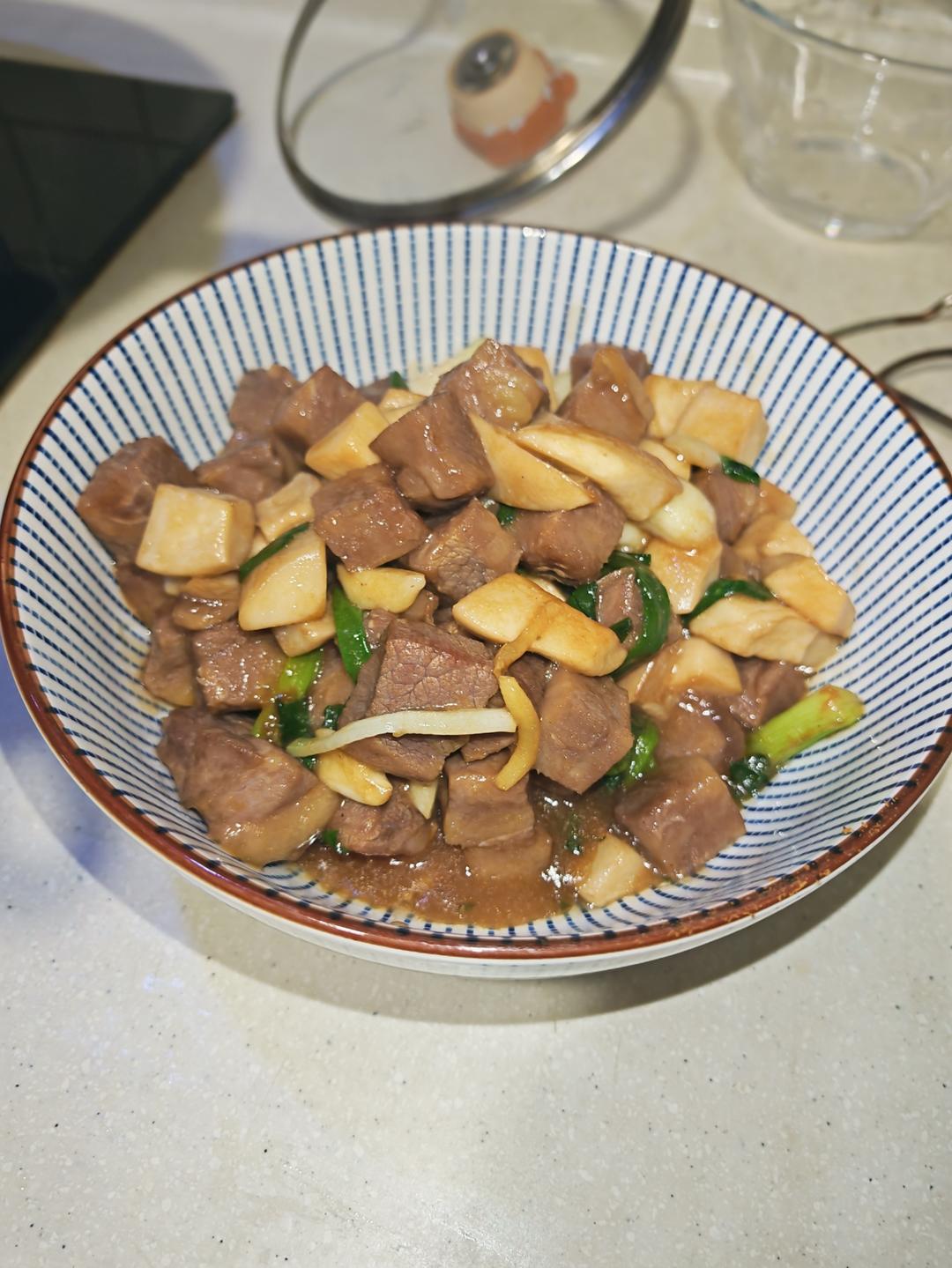 杏鲍菇炒牛肉粒