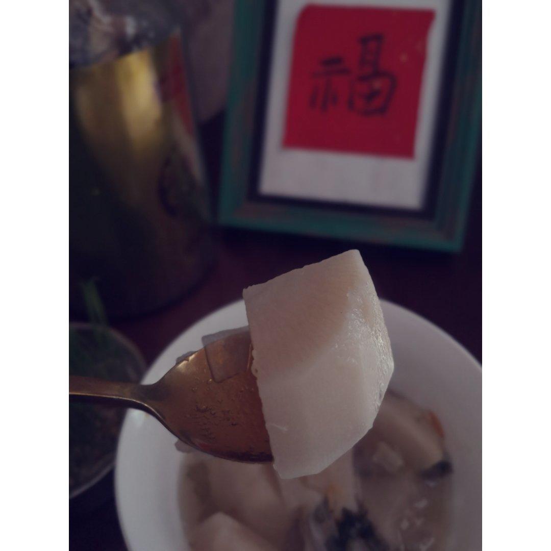 白萝卜豆腐汤