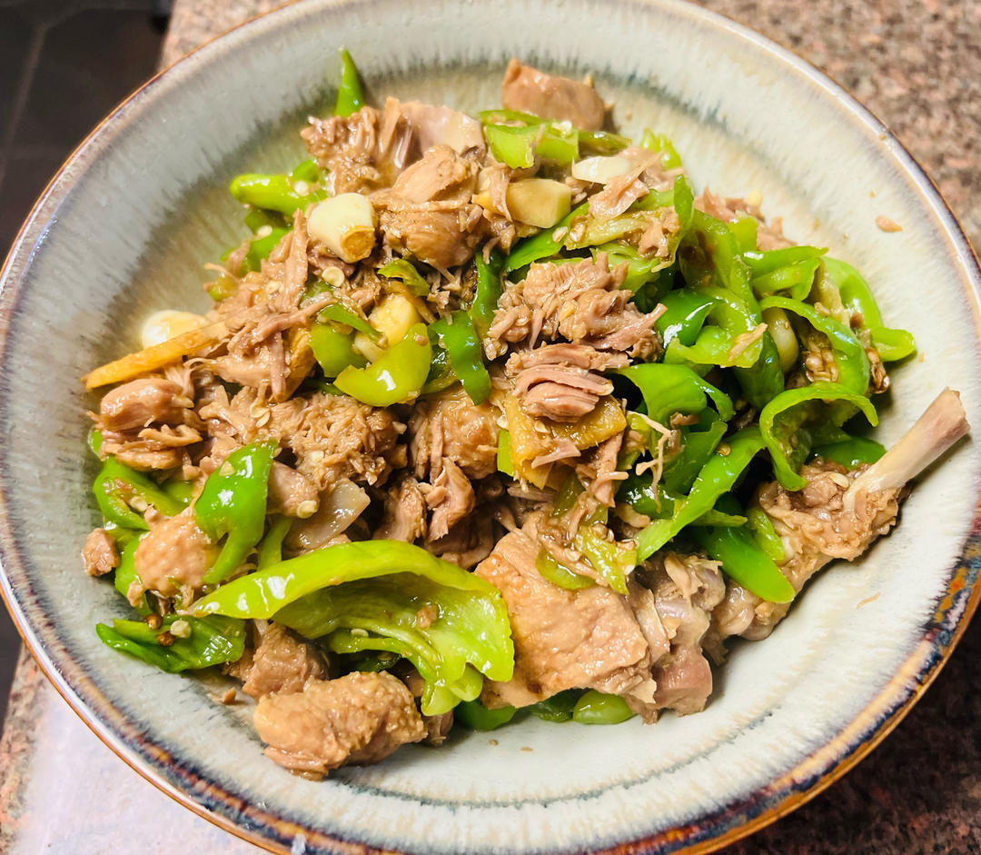 青椒炒鸭肉