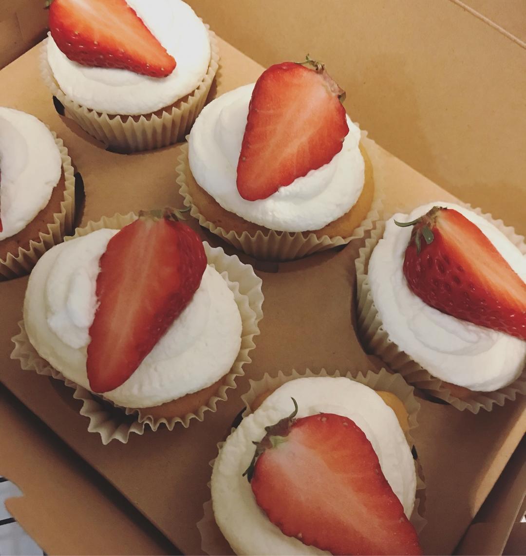 香草纸杯蛋糕 vanilla Cupcake