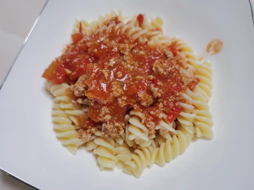 番茄肉酱意面