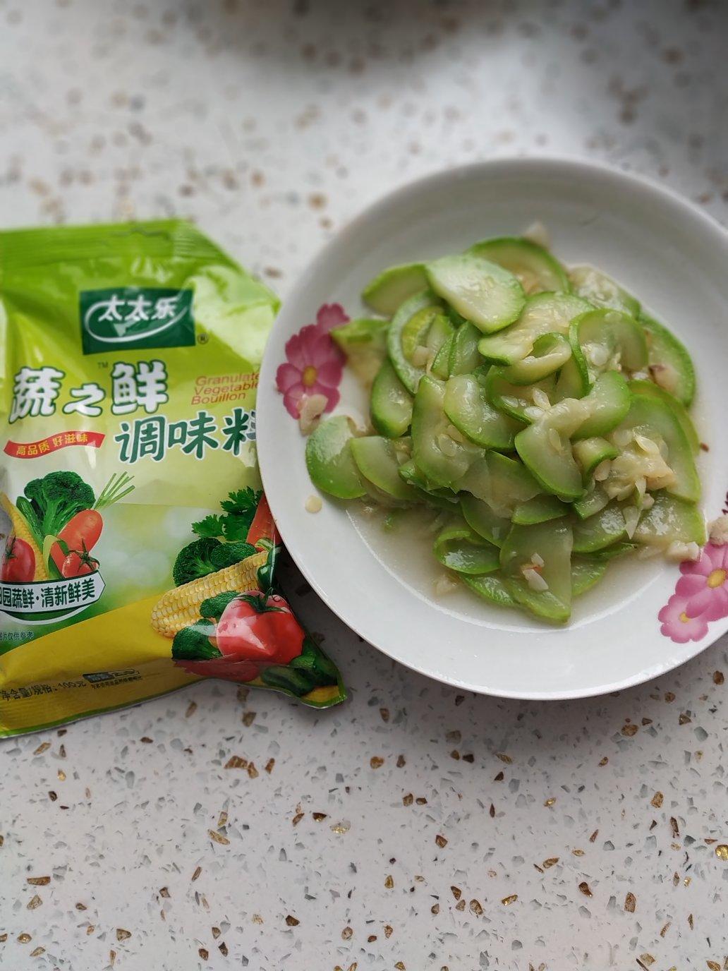 健康低卡家常菜 - 西兰花虾仁木耳炒蛋
